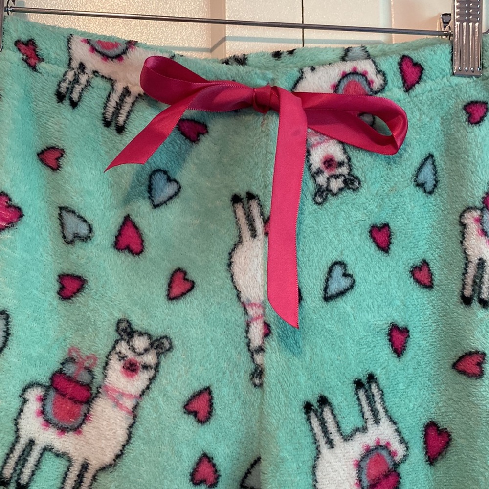 Bobbie Brooks mint Green Fleece Llama Graphic Pajama Lounge Pants |Size Medium - Picture 4 of 5